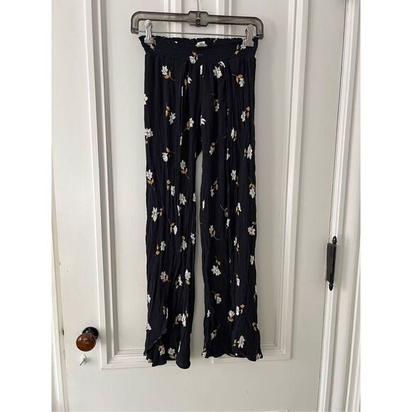 Billabong boho black and cream floral flowy open pants XS - Picture 4 of 5